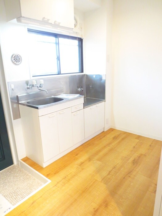 キッチン サンパレス堀之内