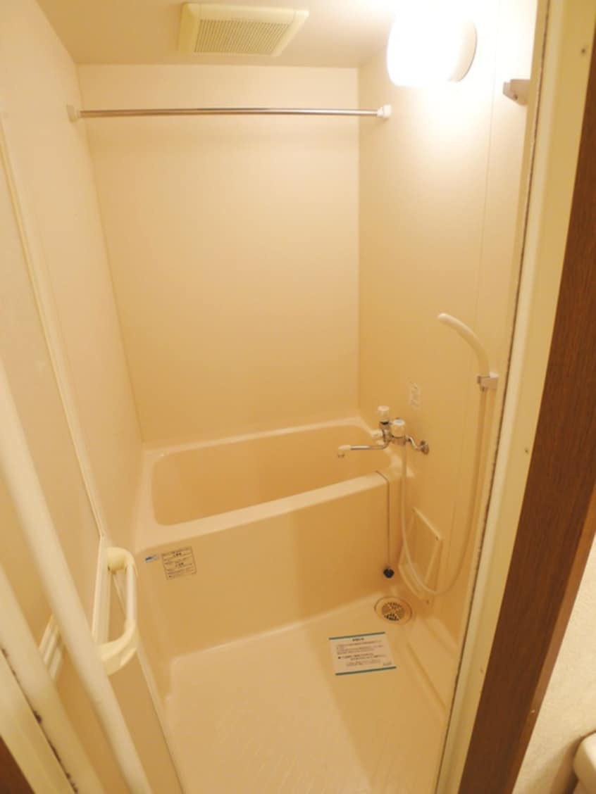 バス／シャワールーム等 フローラ並木参番館