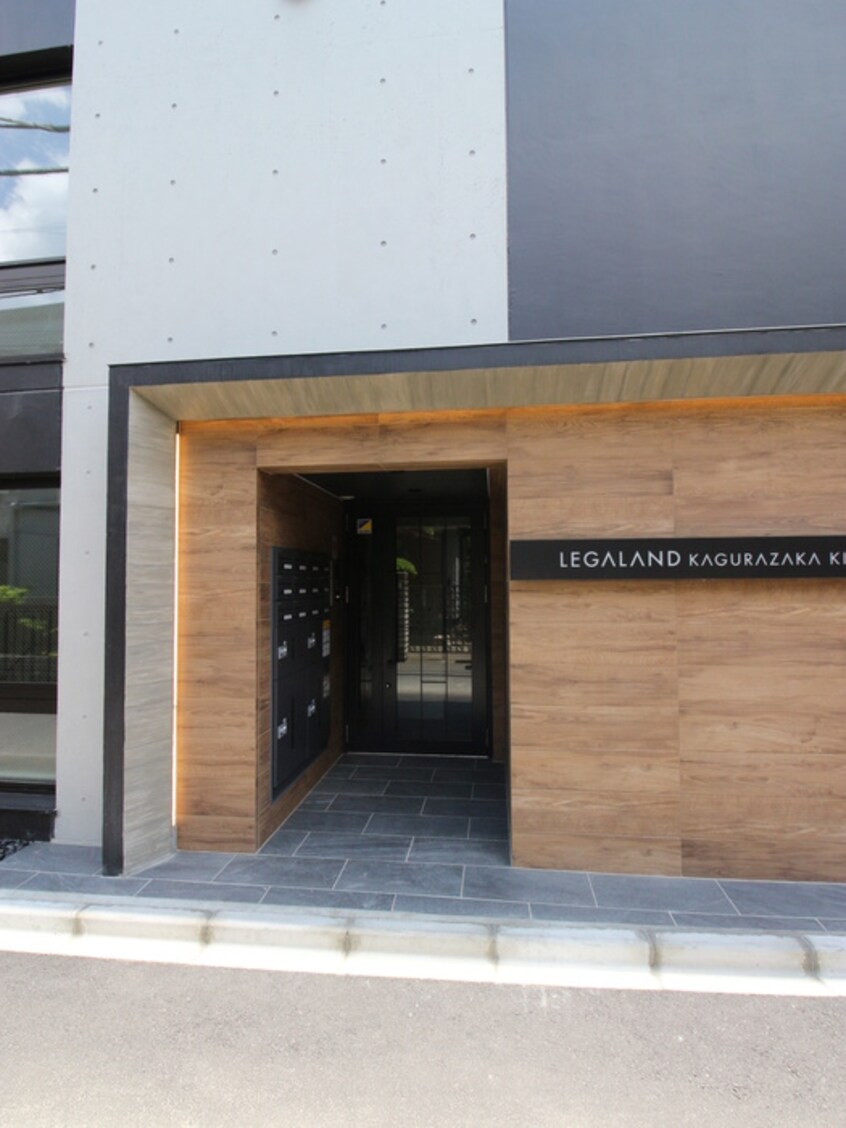 エントランス部分 LEGALAND神楽坂北