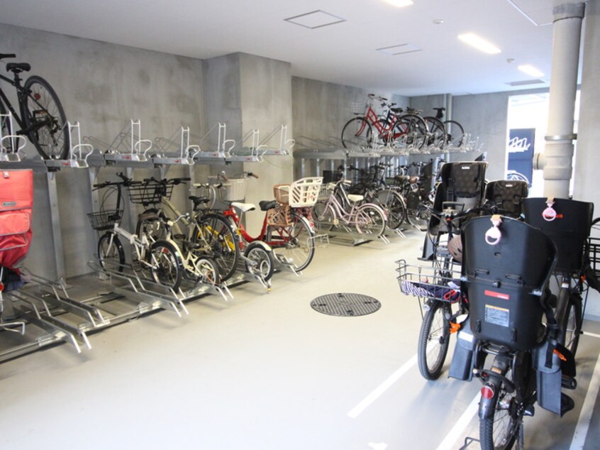 駐輪場 ﾚｰﾍﾞﾝ本厚木THE MASTERS TOWER