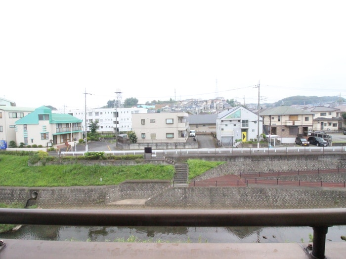 室内からの展望 シティコート八王子