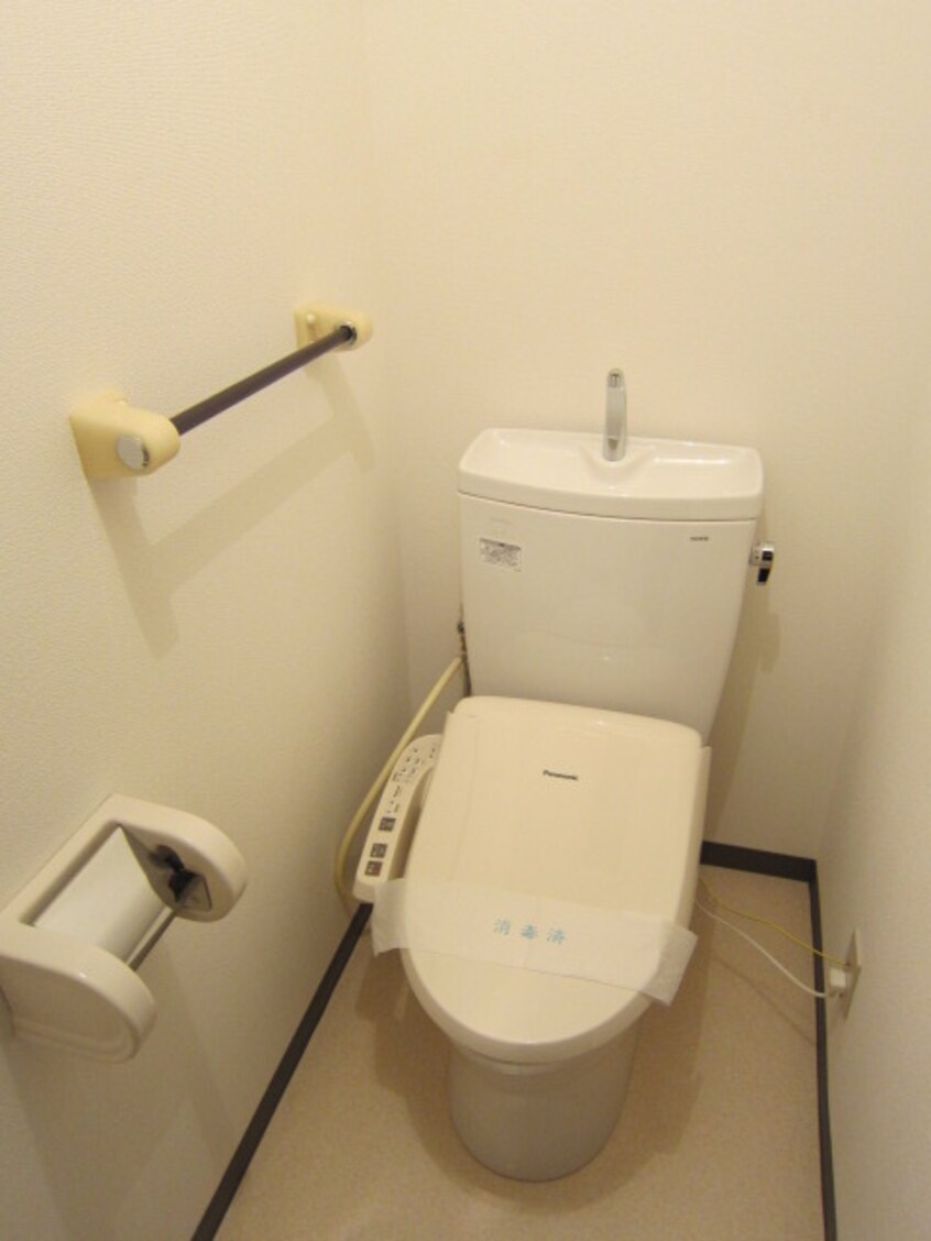 トイレ カスティ－ヨ杵島