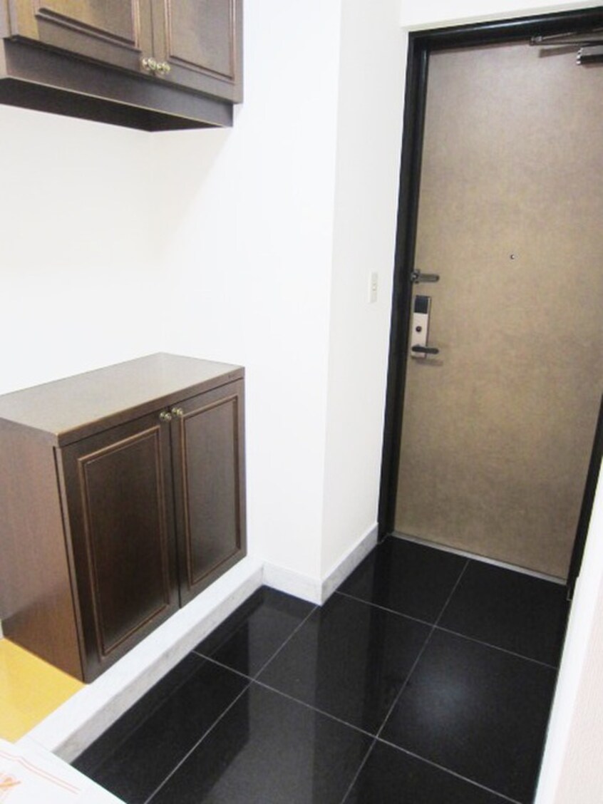 玄関 カスティ－ヨ杵島