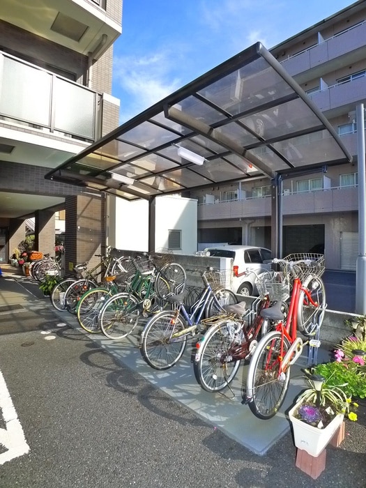 駐輪場 エクスクルーシヴダイゴ