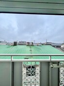 室内からの展望 ドミ－ル吉田