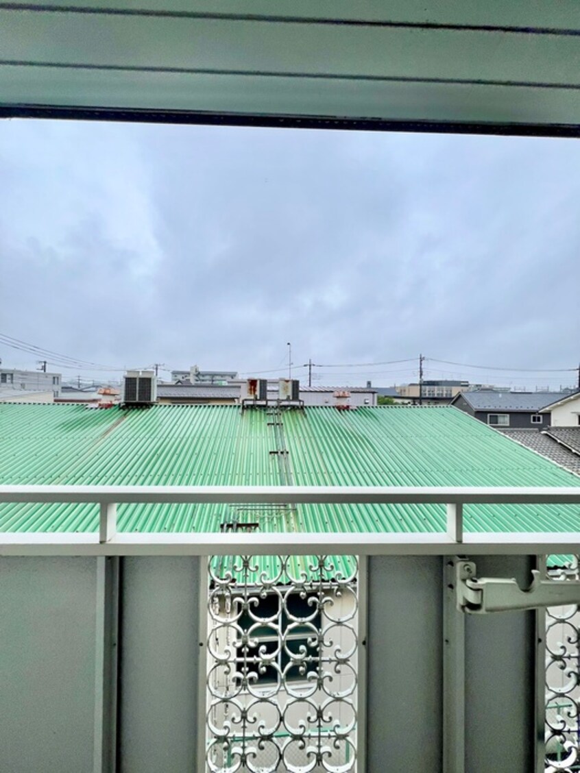 室内からの展望 ドミ－ル吉田