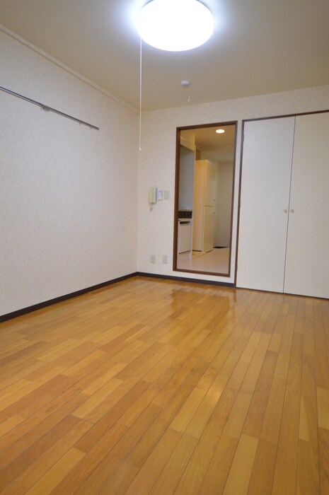 居室 ＣＯＭ　Ｙ．Ｓ