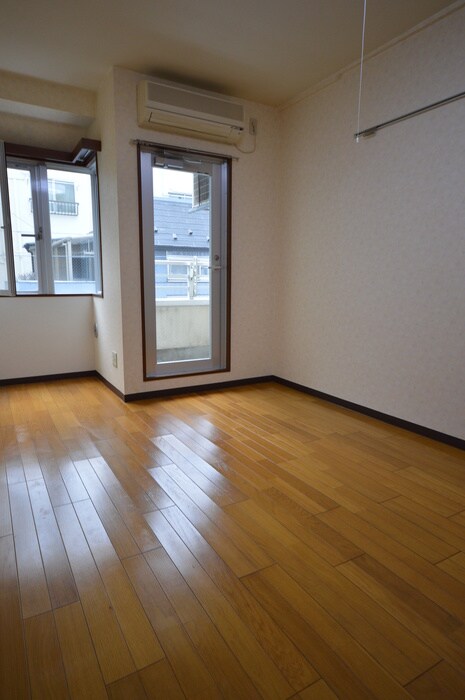 居室 ＣＯＭ　Ｙ．Ｓ