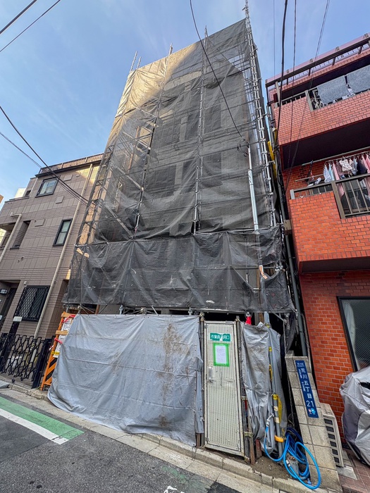 建築中