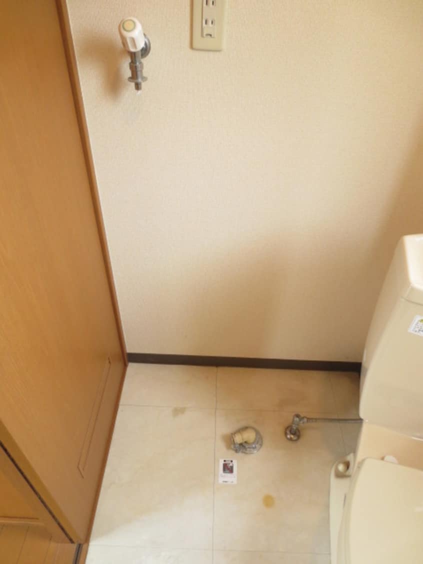 洗濯機置場 プリズムエイツ－