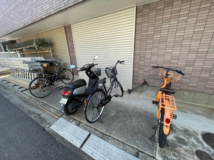 駐輪場 フォアグレイス