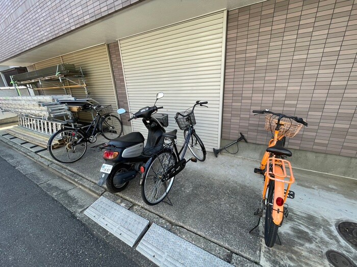 駐輪場 フォアグレイス