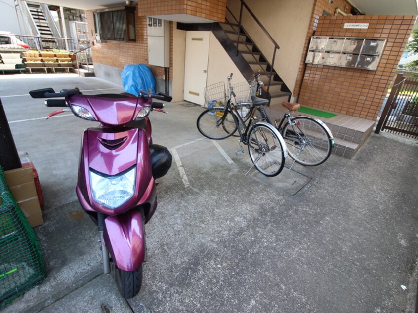 駐輪場 切田ビル