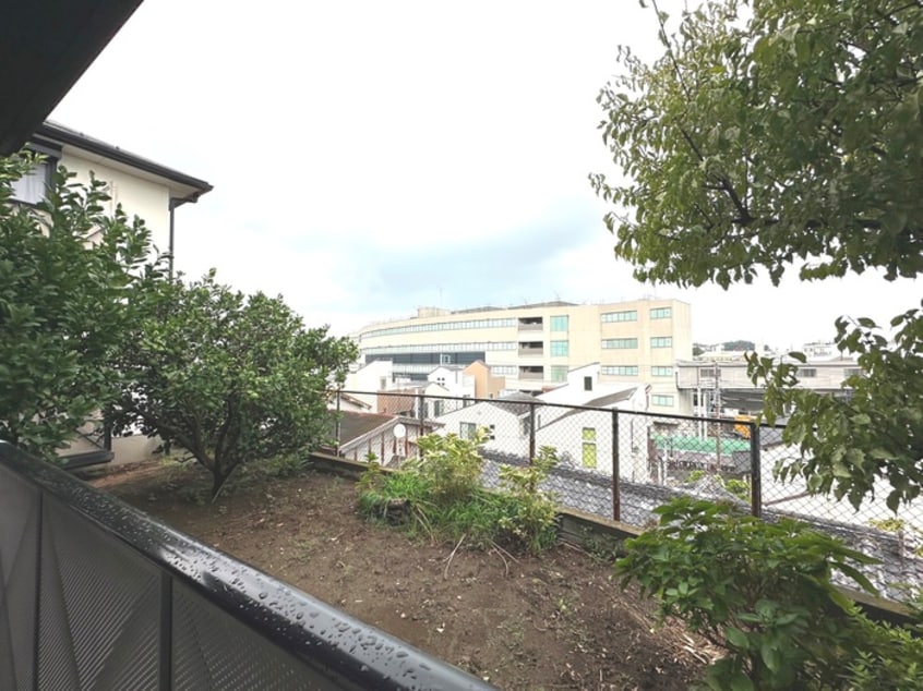 室内からの展望 ヒルトップ金沢文庫Ⅱ