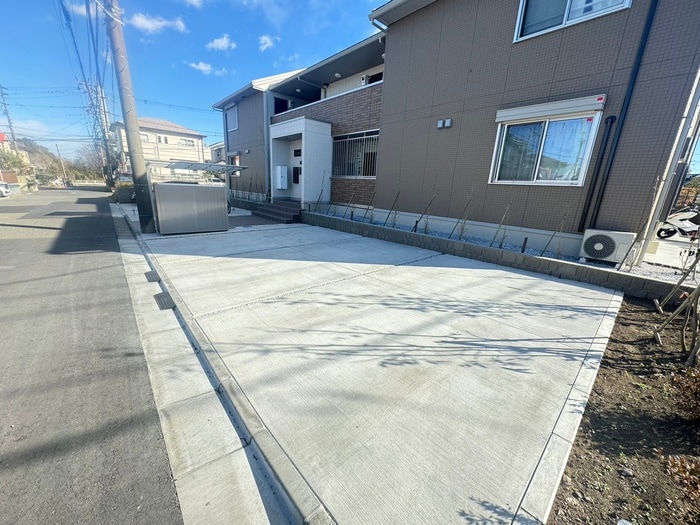 駐車場 ラ・ルーチェ湘南