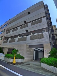 ﾗｸﾞｼﾞｭｱﾘｰｱﾊﾟｰﾄﾒﾝﾄ本郷(306)