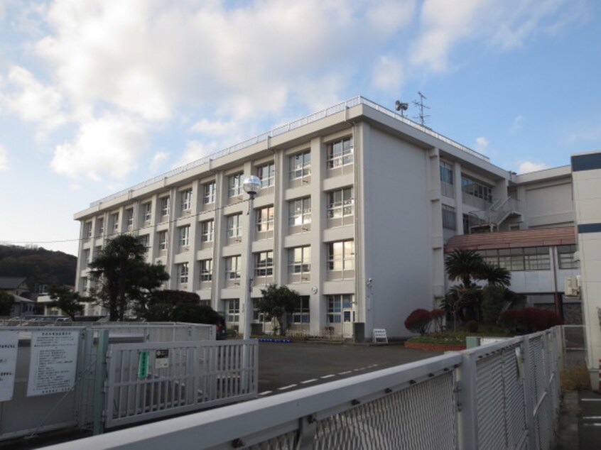 野比小学校(小学校)まで345m ボナ－ル野比Ａ