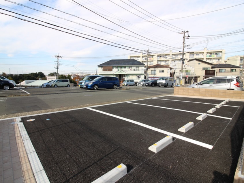 駐車場 メゾン・クロシェットD棟