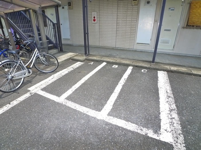 バイク置き場 アゼリア富士見Ｂ棟