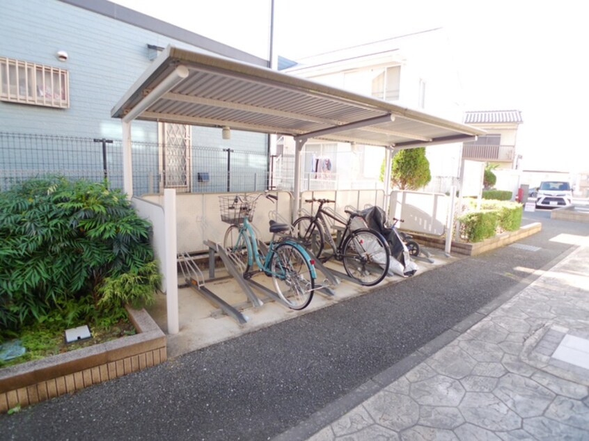 駐輪場 アンソレイェⅢ