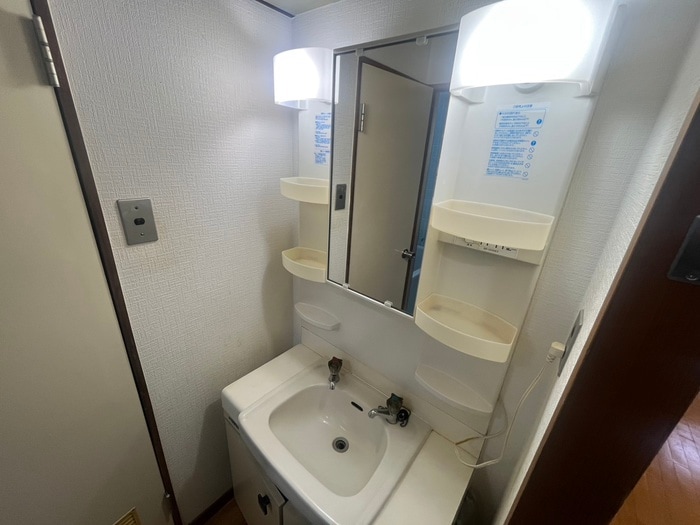 洗面 江古田第４ﾛｰﾔﾙｺｰﾎﾟ（302）