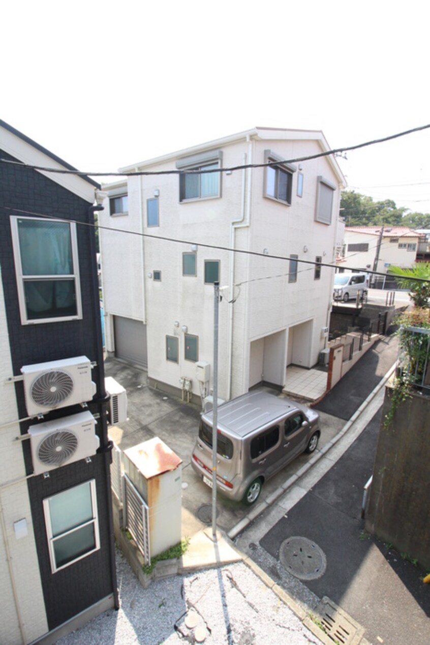 室内からの展望 Charlies house 野毛山公園