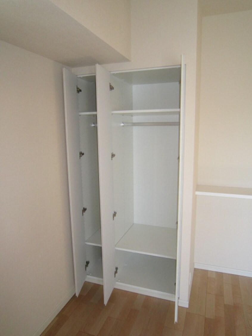 収納 エルシア五反田