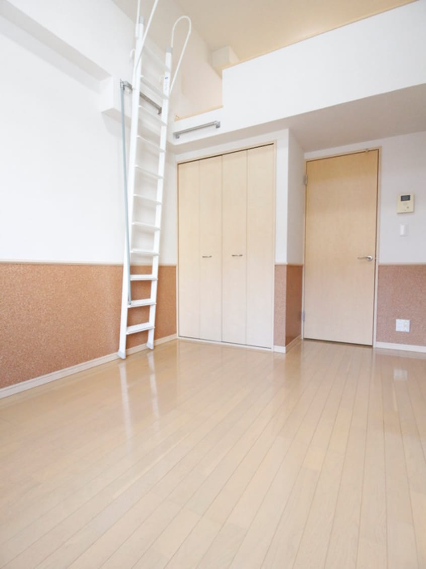 居室 リヴィエール梶ヶ谷B