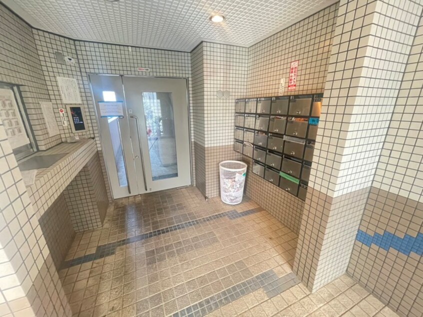 エントランス部分 ジョイフル座間