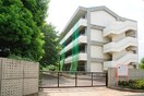 所沢市立東所沢小学校(小学校)まで240m サン・シャトレＡ．Ｂ