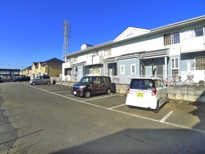 駐車場 ルミエ－ルＣ