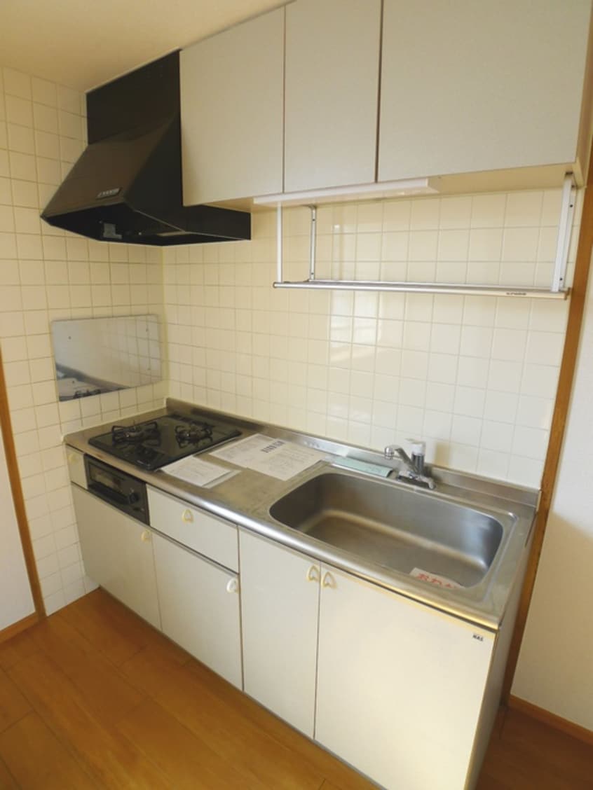 キッチン ルミエ－ルＣ