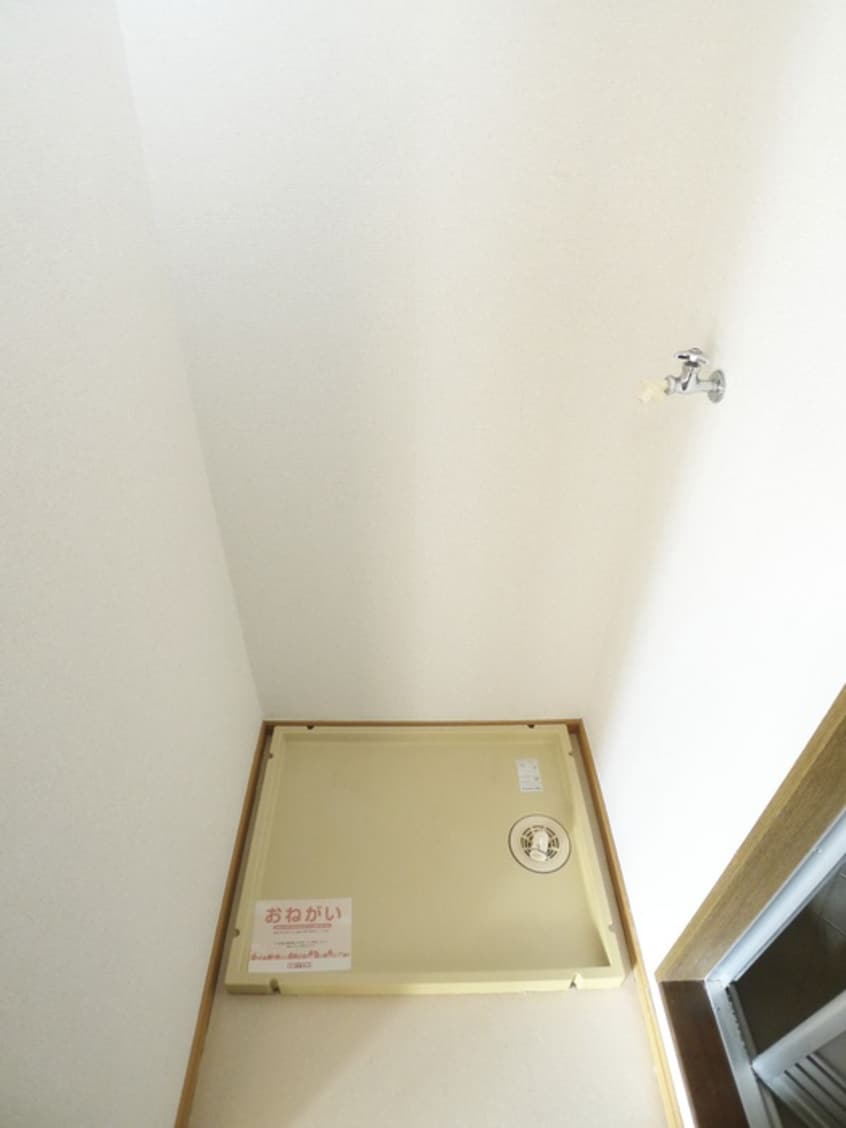 洗濯機置場 ルミエ－ルＣ