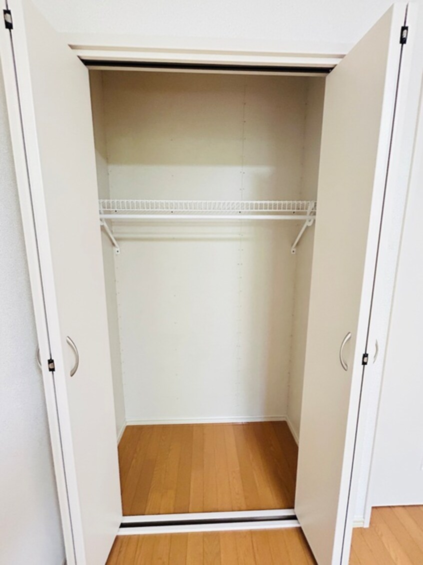 収納 K.M.H.COURTTERRACE