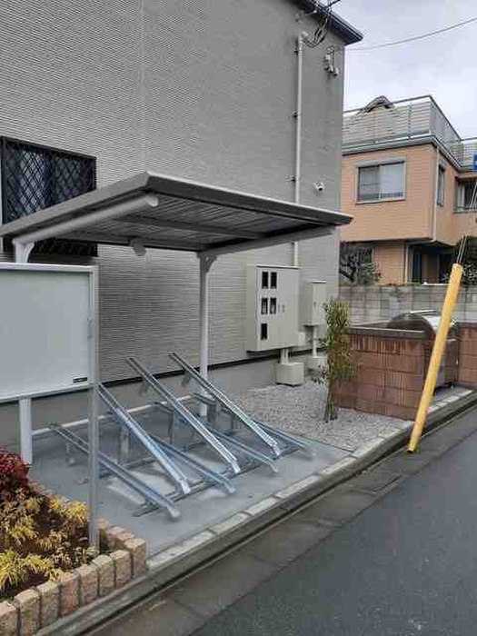 駐輪場 アンソレイユ