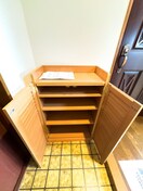 靴箱 根橋ビル　Ａ棟