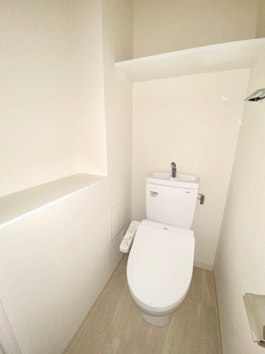 トイレ プレサンスブルーム浅草ノース