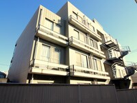 ＣＯＵＲＴ　ＡＸＩＳ