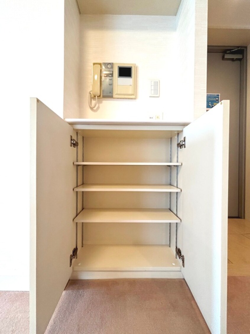 収納 トゥールブランシュ麻布（401）