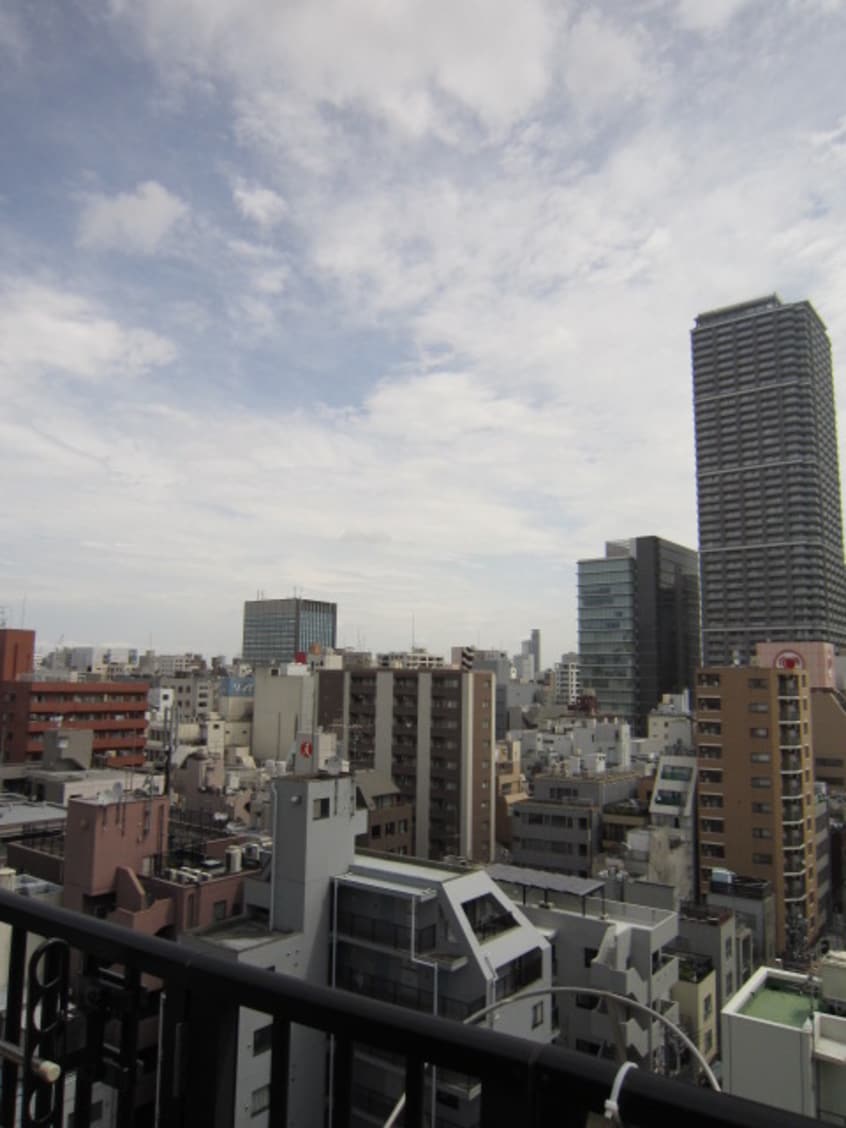 室内からの展望 ガラ・ステ－ジ日本橋(1203)