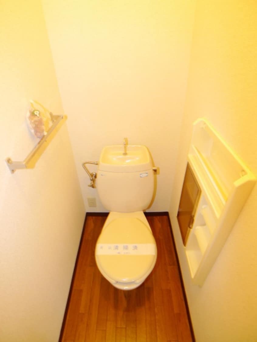 トイレ メゾン狭山Ａ