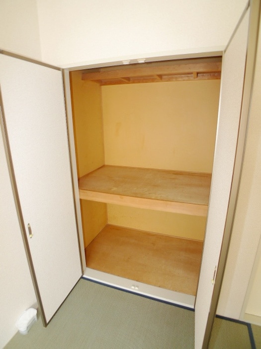 収納 メゾン狭山Ａ