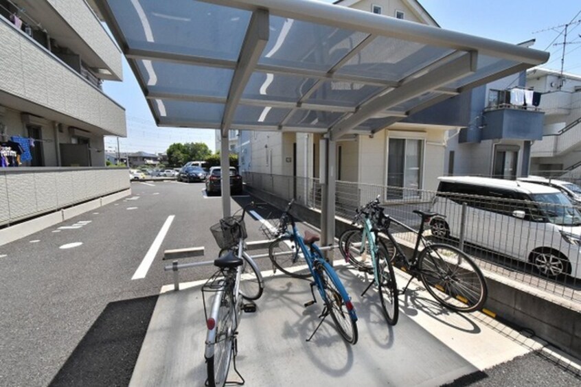 駐輪場 ジュネス中河原