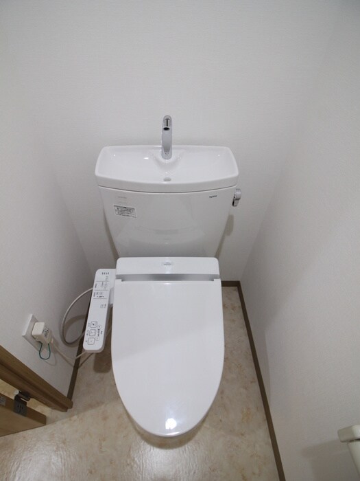 トイレ サンファミリ－徳岡