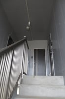 エントランス部分 シュリットコート