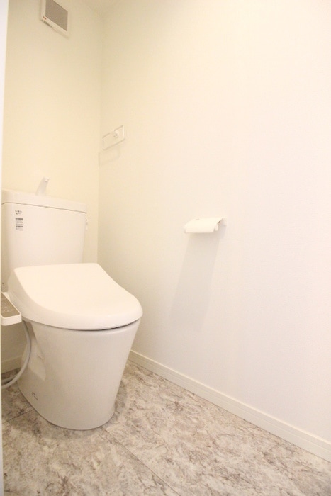 トイレ ＫＵＲＡ　Nakanoshima