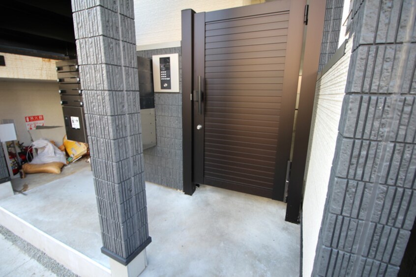 エントランス部分 レーヴコート相模台