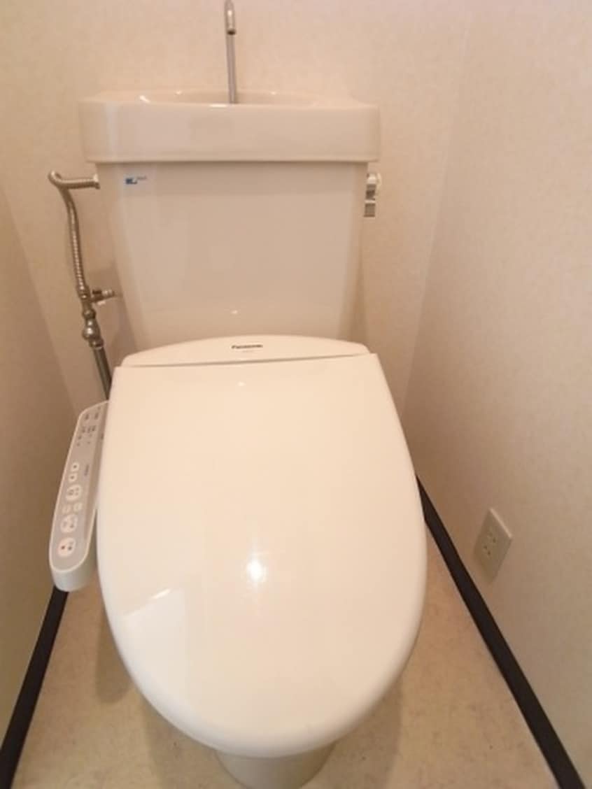 トイレ ラークヒルズ