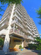 ｸﾞﾘｰﾝﾊﾟｰｸ鳩ヶ谷B号棟（813）の外観