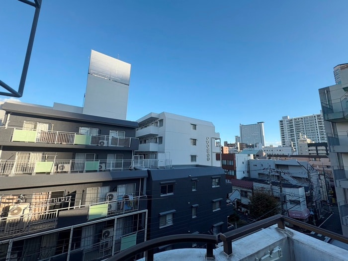 室内からの展望 サン・ルピナス